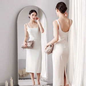 Cadre en alliage d'aluminium <span class=keywords><strong>Miroir</strong></span> de chambre à coucher design arqué sur pied Miroirs muraux décoratifs modernes hauts au sol - Product Image 4