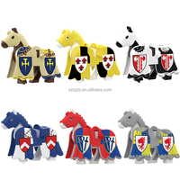 M163-170 Ensemble Cheval de Guerre et Armure Médiévale avec Cape, Modèle de Blocs de Construction Animal Marron et Blanc, Jouet Puzzle en Plastique à l'Échelle 1:8, Cadeau de Noël