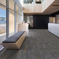 Dalles de moquette de bureau en nylon Plencolor 100 % de haute qualité 2026 – Revêtement de sol économique de Chine 33,3x100 cm