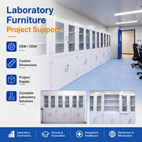 Armoire de rangement modulaire en acier pour laboratoire avec portes vitrées, étagères réglables et compartiments inférieurs verrouillables pour projets de laboratoire