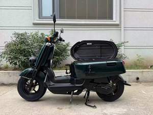 Un Scooter 125cc Elegante e Pratico per la Guida Urbana, con Funzionamento Agile e Semplice. - Product Image 5