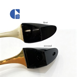 Venta al por mayor <span class=keywords><strong>de</strong></span> accesorios para botellas <span class=keywords><strong>de</strong></span> vidrio con forma <span class=keywords><strong>de</strong></span> tacón alto tapa superior <span class=keywords><strong>de</strong></span> <span class=keywords><strong>perfume</strong></span> tapas <span class=keywords><strong>de</strong></span> botellas - Product Image 3