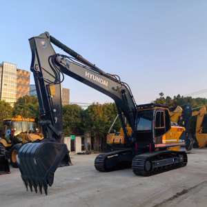 Excavatrice HYUNDAI 220LC-9S d'occasion en bon état, haute efficacité, prix compétitif, équipement robuste, fonctionnement flexible - Product Image 4