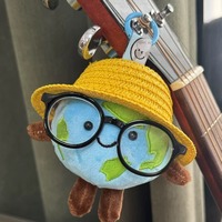 Porte-clés tendance en peluche planète Terre, adorable poupée planète, breloque souple pour sac, mini globe de dessin animé pour sacs à dos, clés de voiture et cadeaux quotidiens