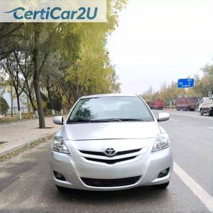 Affidabile Toyota Vitz/Yaris 1.3 GL-i Automatica del 2010, Ottima Economia di Carburante, Bassa Manutenzione per Pendolarismo Quotidiano - Product Image 1