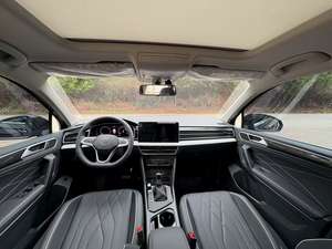 Ventas calientes 2025 Buen <span class=keywords><strong>precio</strong></span> 5 puertas 5 asientos SUV de tamaño medio VW <span class=keywords><strong>Tiguan</strong></span> L 1,5 Turbo 300TSI 2WD Coche de gasolina - Product Image 5