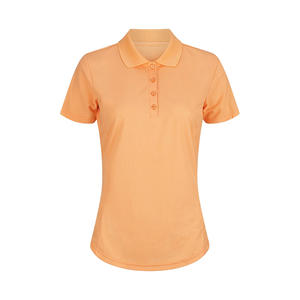 Polo pour femme confortable pour l'extérieur, avec un matériau doux, une coupe décontractée et un style de superposition moderne - Product Image 6