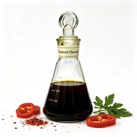 Extrait liquide d'herbes de capsaïcine naturelle pure avec composés aromatiques volatils pour un profil de saveur épicé authentique en emballage fût