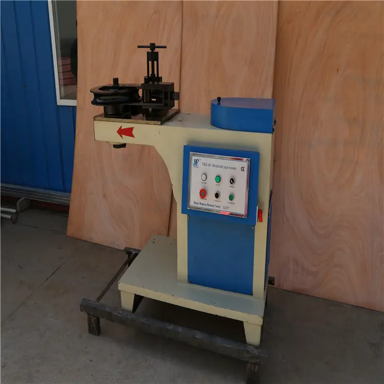 Máquina dobladora de tubos de hierro forjado, equipo de procesamiento de tuberías redondas, alta calidad