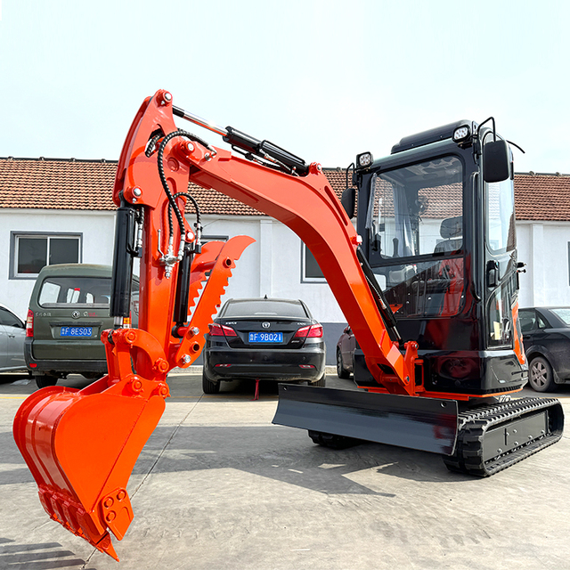 Free Shipping Mini Excavator Chinese Crawler Digger Earth Moving Machine Mini Excavator 1.2ton 1.5ton 2.5ton Small Digger