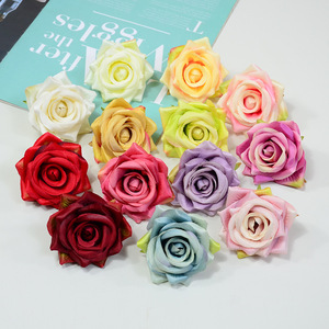 ดอกกุหลาบประดิษฐ์จาก Dongchen Crafts ทำจากผ้าไหม เหมาะสำหรับตกแต่งงานแต่งงาน ถ่ายภาพกลางแจ้ง และตกแต่งบ้าน - Product Image 1