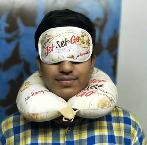 Almohada de Viaje en Forma de U de Espuma Viscoelástica para Avión y Auto, Diseño Personalizado, Mejor Calidad y Precio Razonable - Product Image 4