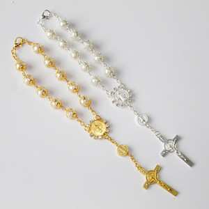 สร้อยข้อมือลูกประคำศาสนาขายดี ประดับมุกแก้ว พร้อมจี้กางเขนสำหรับล้างรถ เหมาะสำหรับเป็นของขวัญ - Product Image 1