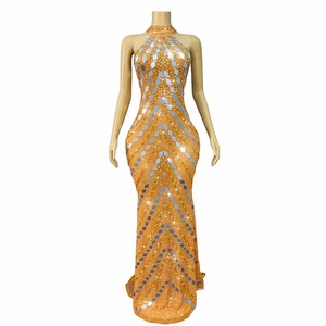 Abito <span class=keywords><strong>da</strong></span> sposa <span class=keywords><strong>da</strong></span> sera di lusso con paillettes di cristallo per donna elegante abito <span class=keywords><strong>da</strong></span> sera in maglia treno prodotto <span class=keywords><strong>Online</strong></span> - Product Image 2