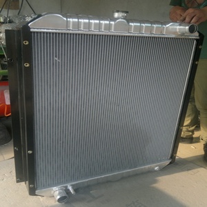 Pièces de refroidissement pour excavatrice PC200-6, réservoir d'eau du radiateur 760 mm * 980 mm, 20Y-03-21510 20Y-03-21710 - Product Image 1
