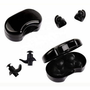 Une paire de Bouchons d'oreille en silicone imperméable de couleur noire pour les sports de natation - Product Image 1