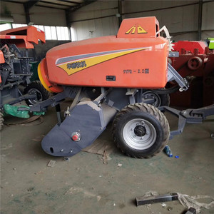 Empacadora Cuadrada Massey Ferguson 1840, Equipo de Cosecha de Forraje de Alta Productividad para Tractor Agrícola - Product Image 2