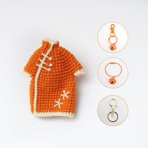 Porte-clés Qipao de style chinois au crochet fait à la main-Jouet tricoté de dessin animé rétro, charme mignon en tricot, cadeau parfait pour les femmes enceintes - Product Image 2