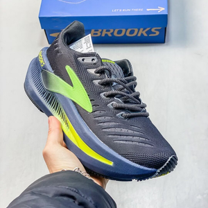 Chaussures de course pour hommes et femmes, modèle quatre saisons, haute qualité, légères, en maille, design tendance, pour marathon et course de vitesse. - Product Image 3
