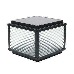 โคมไฟเสา LED กลางแจ้งทันสมัยไฟถนนอลูมิเนียมสีดำพลังงานแสงอาทิตย์สำหรับสวนสไตล์ร่วมสมัย - Product Image 1