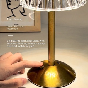 Lámpara de Escritorio Táctil Inalámbrica Recargable, Lámpara de Mesa LED de 3 Colores Atenuables, Diseño Europeo, para Hotel, Restaurante, Dormitorio - Product Image 5