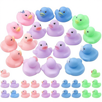 Canard en caoutchouc flottant en vinyle imperméable avec logo personnalisé pour le bain de bébé, les jeux de piscine et la décoration de fêtes