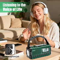 Hoge capaciteit 10000mAh DAB-radio, nieuwe draagbare noodradio voor buitengebruik met zonne-opladen, LED-display, wekker en plastic zaklamp