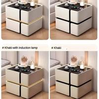 Table de chevet de luxe moderne avec chargeur sans fil, 2 tiroirs, plateau en verre écologique, cuir anti-salissure durable pour chambre à coucher