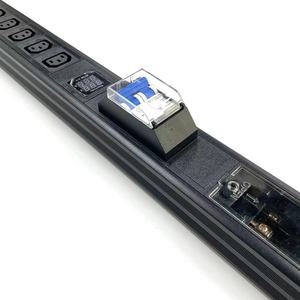 <span class=keywords><strong>PDU</strong></span> 4 방향 c13 6 방향 c19 스위치 및 과부하 방지 <span class=keywords><strong>PDU</strong></span>가있는 랙 <span class=keywords><strong>PDU</strong></span> 소켓 - Product Image 3