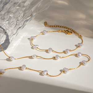 Bracelet en perles artificielles non ternissantes, design moderne réglable, chaîne en acier inoxydable plaqué or 18 carats, collier - Product Image 3