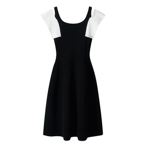 Vestido Mini Negro Minimalista Personalizado, Corte en A, Hombros con Volantes, Elegante, Sin Mangas, Cuello Cuadrado, Tejido de Punto, para Mujer - Product Image 5