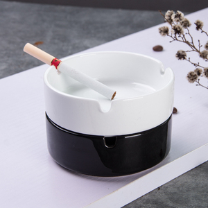 Cenicero de Cerámica Redondo Blanco y Negro, Fabricado en China, Precio Económico, Disponible en Existencia, Personalizado OEM para Tiendas en Línea - Product Image 2