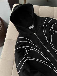 Felpa con Cappuccio Primaverile da Uomo in 100% Cotone French Terry 450 Gsm, Stile Streetwear con Zip e Bordi Decorativi - Product Image 2