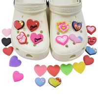 Breloques pour chaussures unisexes modèle Xiami Heart, accessoires DIY, clips pour chaussures amovibles, boucles décoratives, PVC, caoutchouc souple