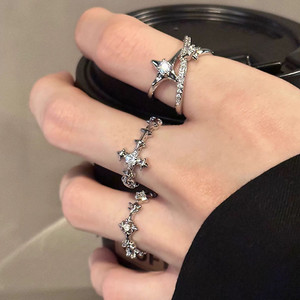 Anillos de circonita con diseño de estrella y cruz de temperamento único para mujer, anillo de dedo sencillo con apertura, accesorios de joyería - Product Image 3