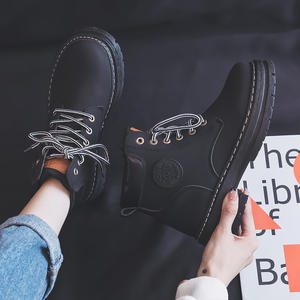 <span class=keywords><strong>Scarpe</strong></span> da moto con <span class=keywords><strong>suola</strong></span> spessa in stile britannico e grandi stivali gialli versatili per l'estate e l'autunno con punta chiusa traspirante - Product Image 2