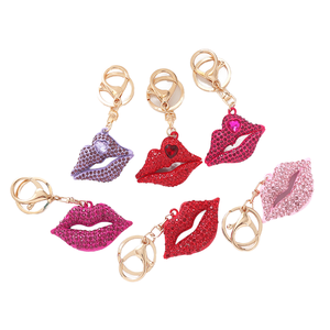 Rouge à lèvres de luxe en alliage de zinc, étanche, en forme de cœur, orné de strass en cristal et de zircone cubique, pour femme, romantique et charmant - Product Image 1