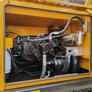 Mini pelle SANY SY235 d'occasion de haute qualité 23.5 tonnes en excellent état avec moteur et pompe à vendre - Product Image 3