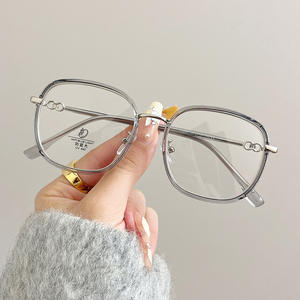 Monture de lunettes Qianai rectangulaire en TR90 et métal, anti-lumière bleue, protection UV, transparente, pour femme, tendance, performance optique - Product Image 5