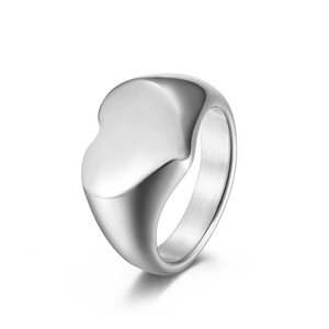 Anillo unisex de acero de titanio con forma de corazón, color oro y plata, joyería de boda, diseño minimalista para parejas - Product Image 5
