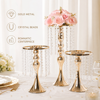 Décorations et accessoires pour fêtes de mariage : centres de table romantiques vintage en métal et acrylique doré pour aménagement de lieux et tables