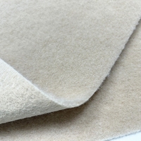 Rouleau de tapis de voiture en velours de polyester facile à nettoyer Technique de poinçonnage à l'aiguille faite à la machine Remplacement de tapis extérieur pour un usage domestique