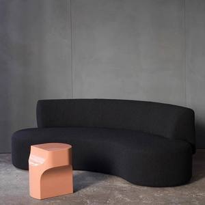 Sofá Cama Curvo Moderno de Lana de Cordero, Estilo Nórdico, Tapizado, para Sala de Estar, Hotel, Apartamento - Product Image 4