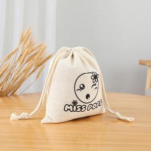 Sac à cordon en toile de coton personnalisé, réutilisable, respirant, pour le rangement d'articles divers et les sacs cadeaux en mousseline - Product Image 5
