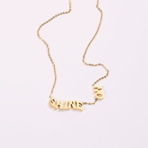 Collar con Nombre Personalizado en Acero Inoxidable Chapado en Oro, Joyería Brillante con Nombre - Product Image 4