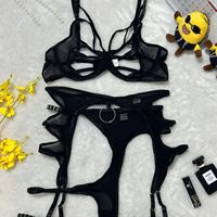 Ensemble de lingerie érotique en acier avec anneau de taille, soutien-gorge et culotte ajourés en dentelle respirante – Vente chaude