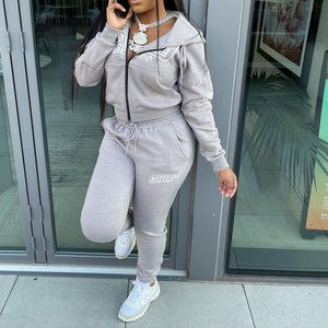 420 Gsm Boxy Fit Raw Hem Hoodie Solid Color Men Sweatsuit Sets Wholesale Jogging Suits Mens Sweatsuit Sets <strong>Tracksuits</strong> for Men - Product Image 3