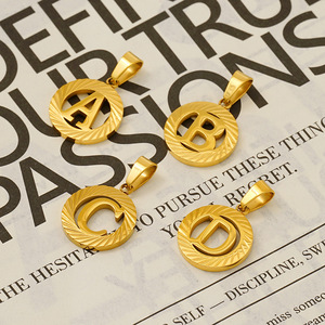 Colgante Circular con Iniciales |   Colgante con Inicial del Alfabeto con Textura de Rayos de Sol, Chapado en Oro de 18K PVD, Acero Inoxidable |   Impermeable e Hipoalergénico - Product Image 3