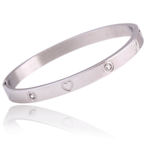 Bracelet en acier inoxydable doré avec cœur et diamant, pour femme, à porter au quotidien, diamant synthétique rond brillant de 6 mm, bijoux - Product Image 5