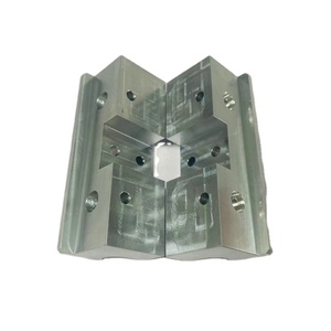 Usine de fabrication d'outils de machine-outil CNC personnalisés de haute précision / Service OEM ODM pour le traitement des pièces en acier inoxydable / aluminium / cuivre / laiton - Product Image 1